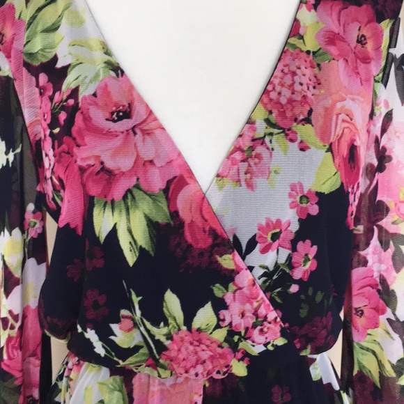 New Peach Love California Floral Romper Small - Picture 6 of 7